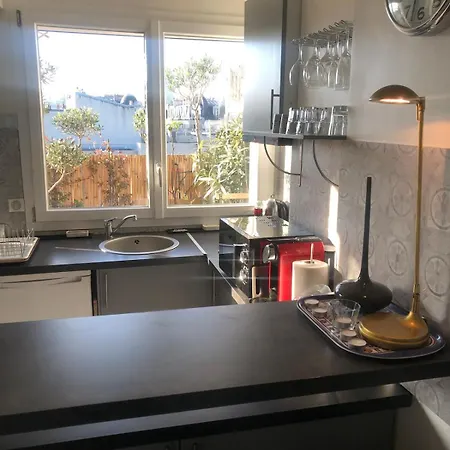 And Its Terrace Lägenhet *