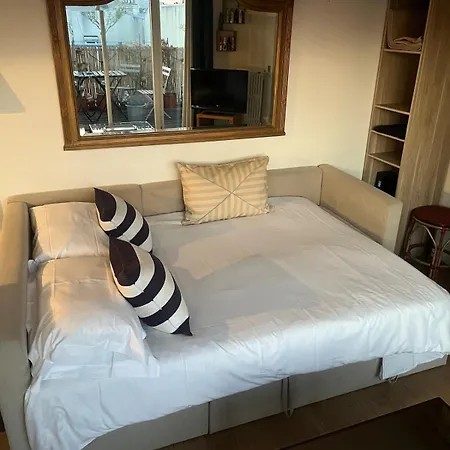 And Its Terrace * Párizs