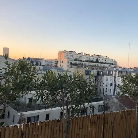 And Its Terrace * Párizs